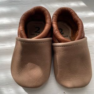 Sun & Lace baby moccasins